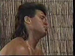 Cuerpo caliente de l ...