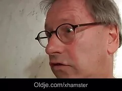 Lamiendo videos de m ...