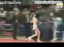 Gordita rubia mierda ...